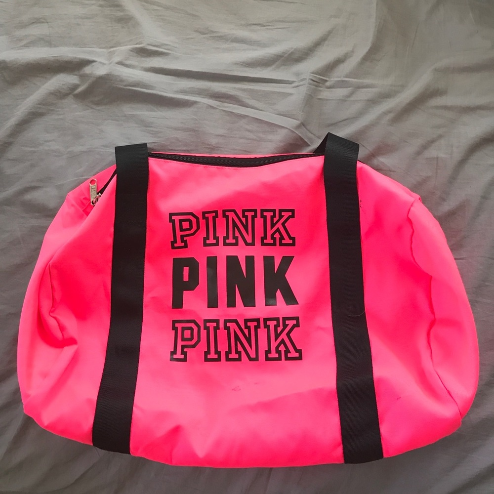 Pink Victoria secret duffel bag!!