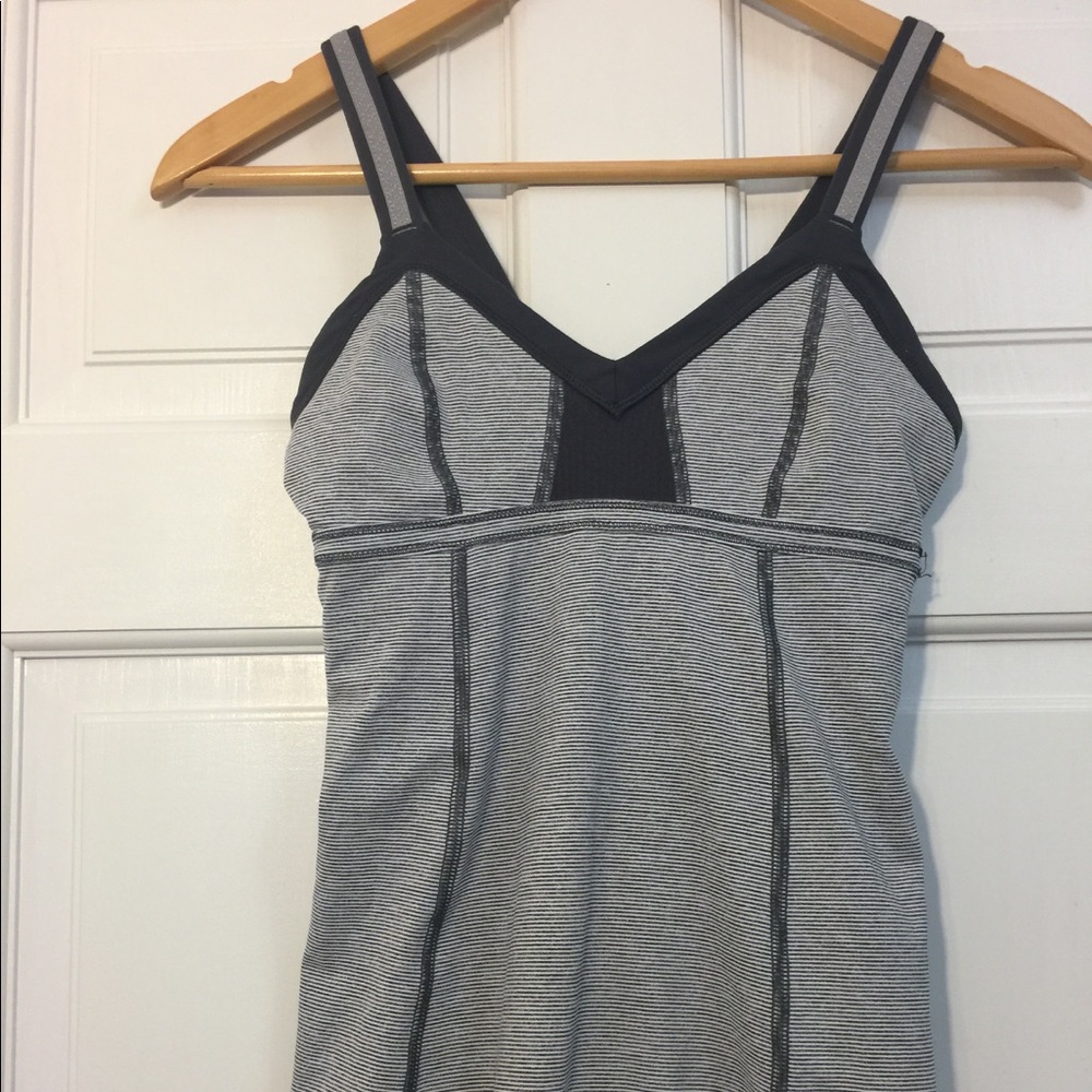 Lululemon tank top size 2