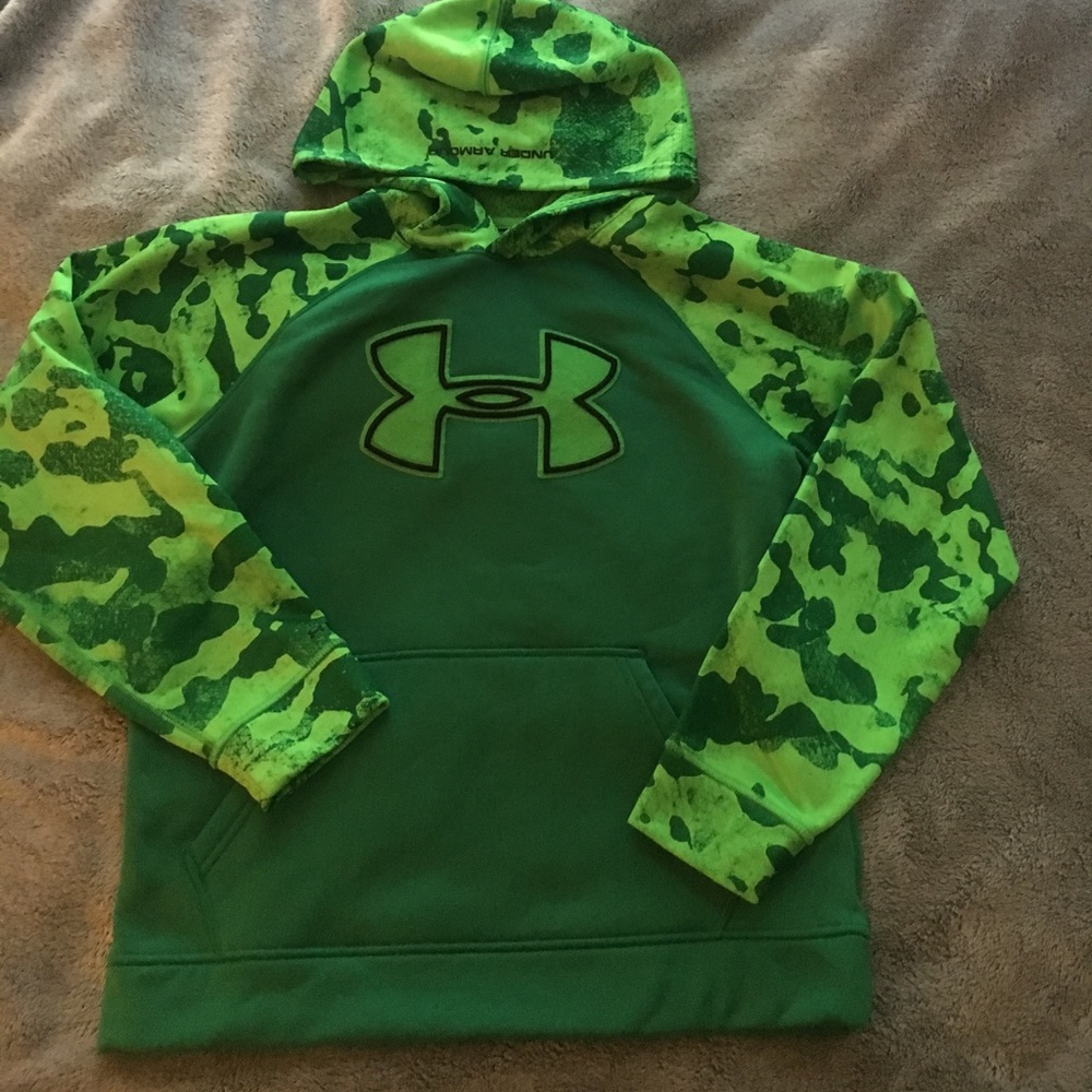 Boys size large (14-16) Under Armour Storm Hoodie
