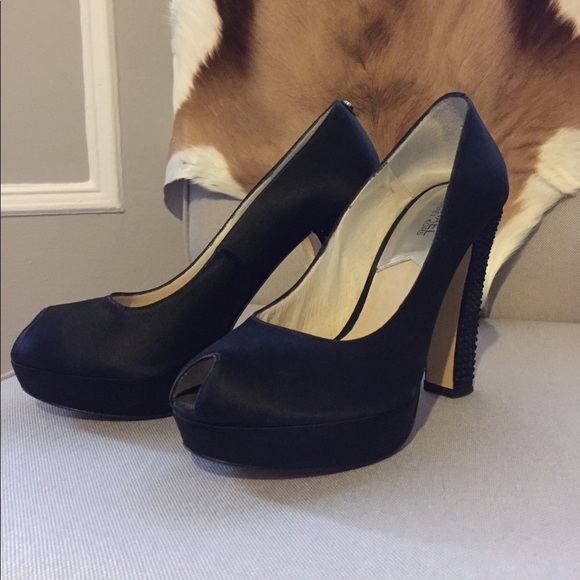Michael Michael Kors Nadia Pump- evening heel - Picture 4 of 5
