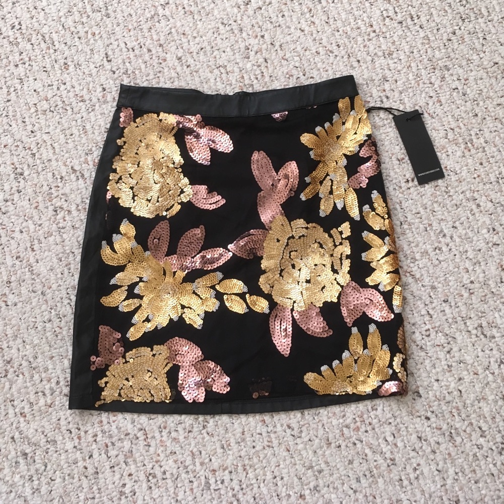 Brand new forever 21 skirt