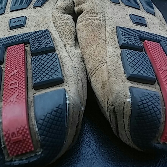 Prada flats. - Picture 3 of 3