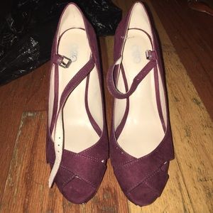 Velvet Red Barely Worn Shoes Size 7