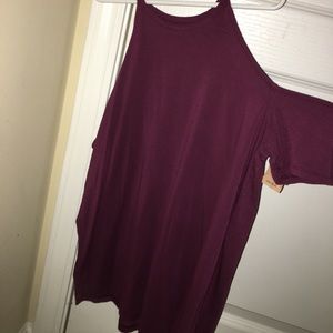 American eagle shoulder cut out shirt