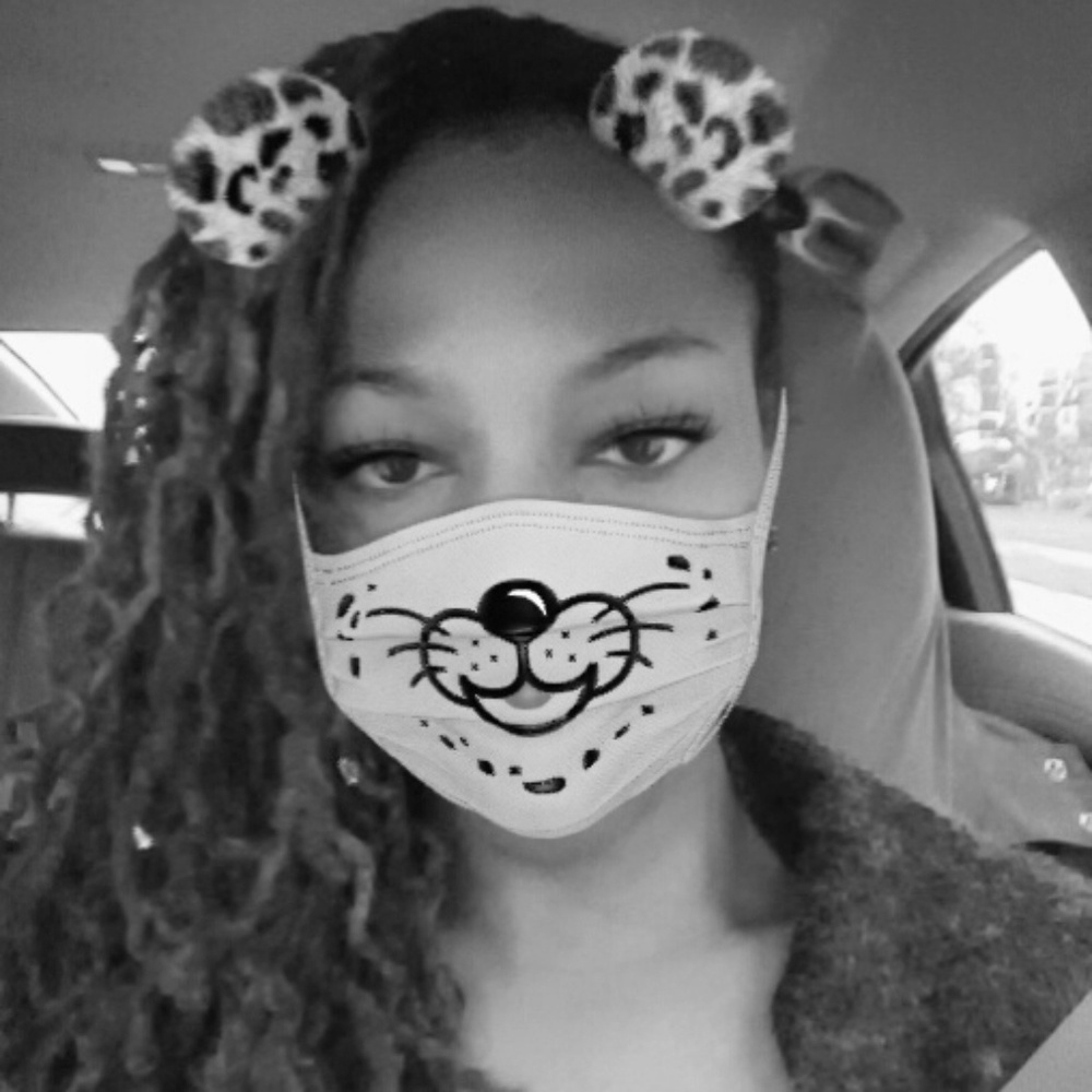 Meet your Posher, Ronise