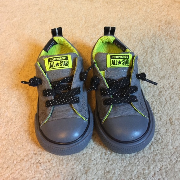 AWESOME BRAND NEW GREY AND LIME GREEN CONVERSE - Picture 1 of 4