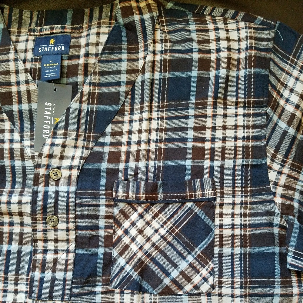 SOLD - HP 6/22! Men's cotton nightshirt - Picture 4 of 8