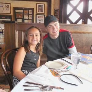 Meet your Posher, Zachary