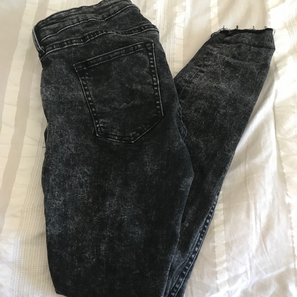 H&M distressed jeans