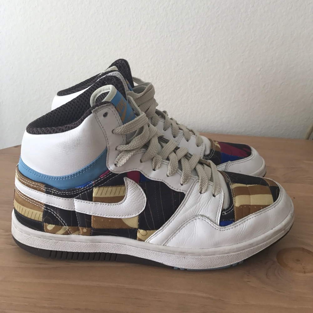 Nike Court Force Hi-tops Size 9
