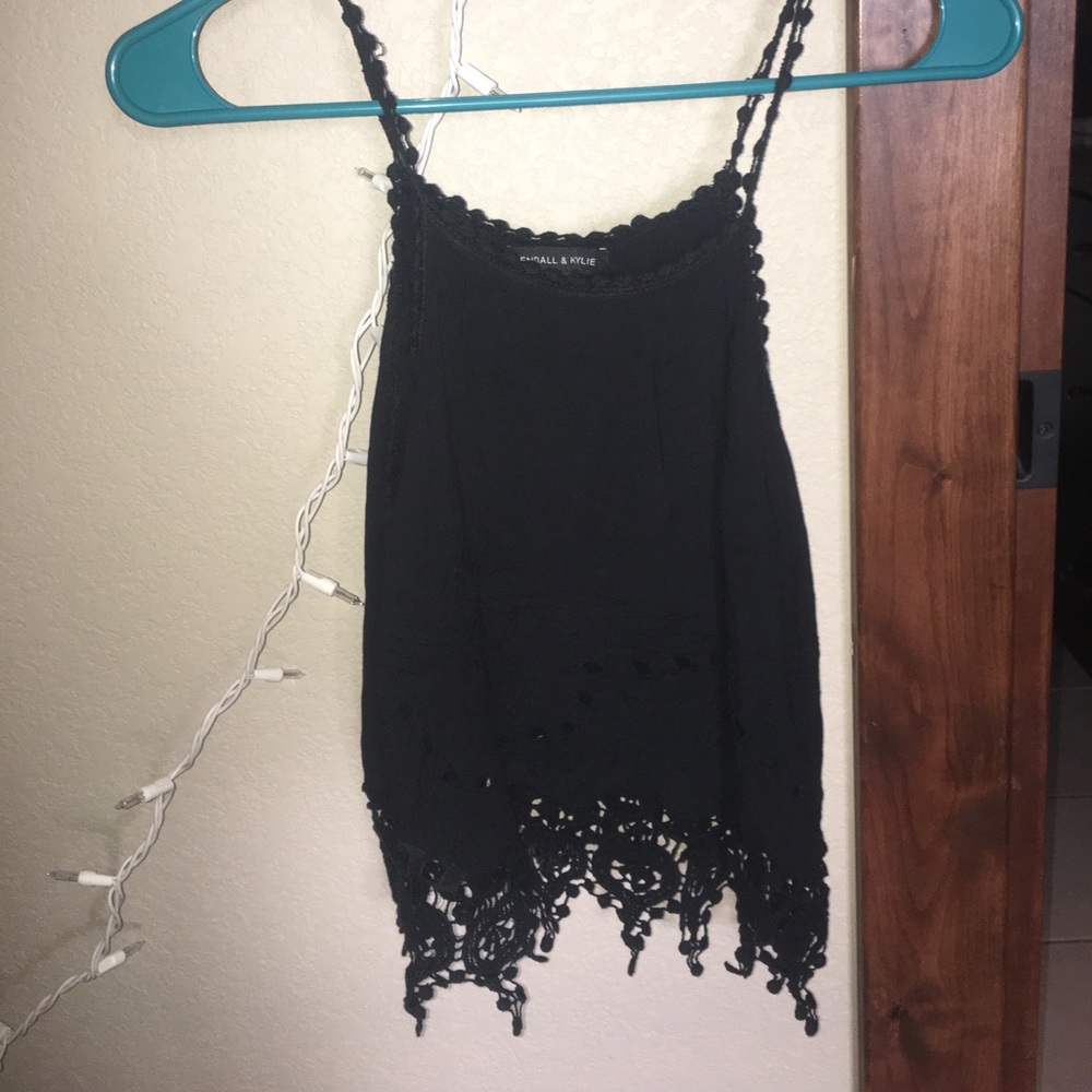 cropped tank top