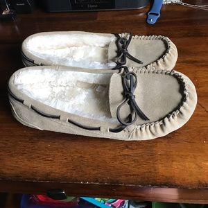 Women's light brown Mocassin's!