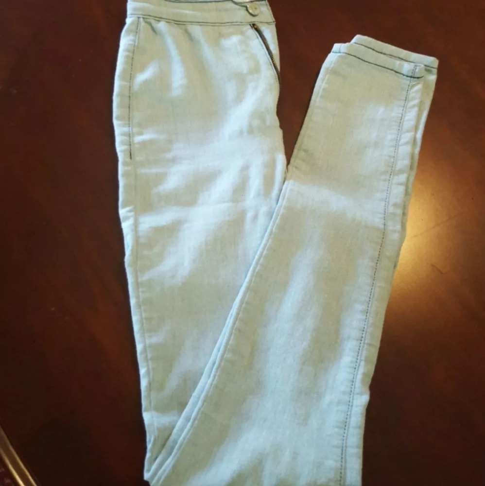 **SOLD ON Ⓜ️ERCARI**