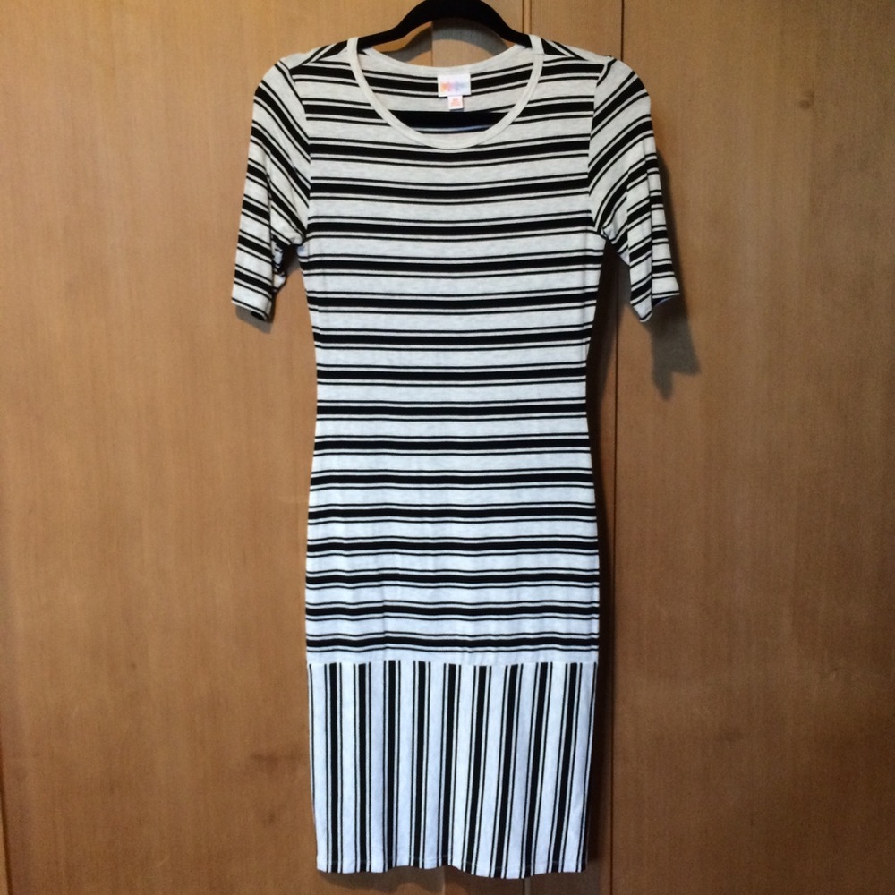 LuLaRoe Julia - XS