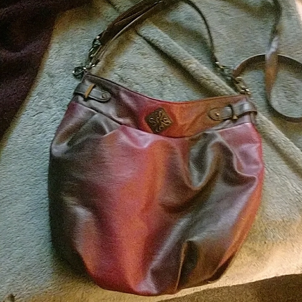 Burgundy and black simply Vera present
