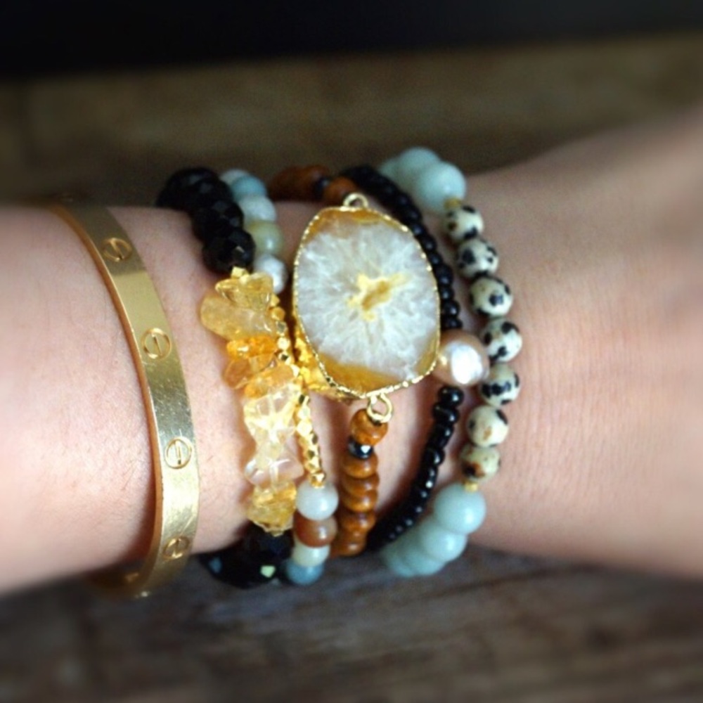 Last 1! 🌟Gemstone Bracelet - Picture 2 of 2