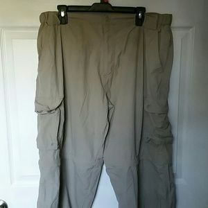 Dakota Grizzly cargo zip off pants