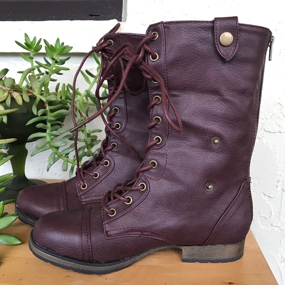 JustFab Kassandra Foldover Boots in Burgundy