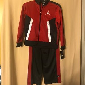 Nike MJ boys 2PC set.  Colorful and NEW