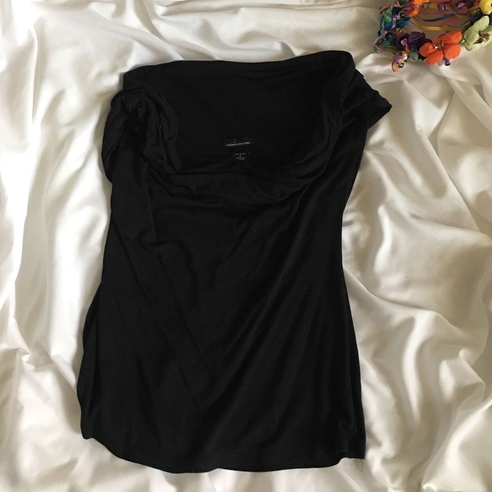 Black blouse.