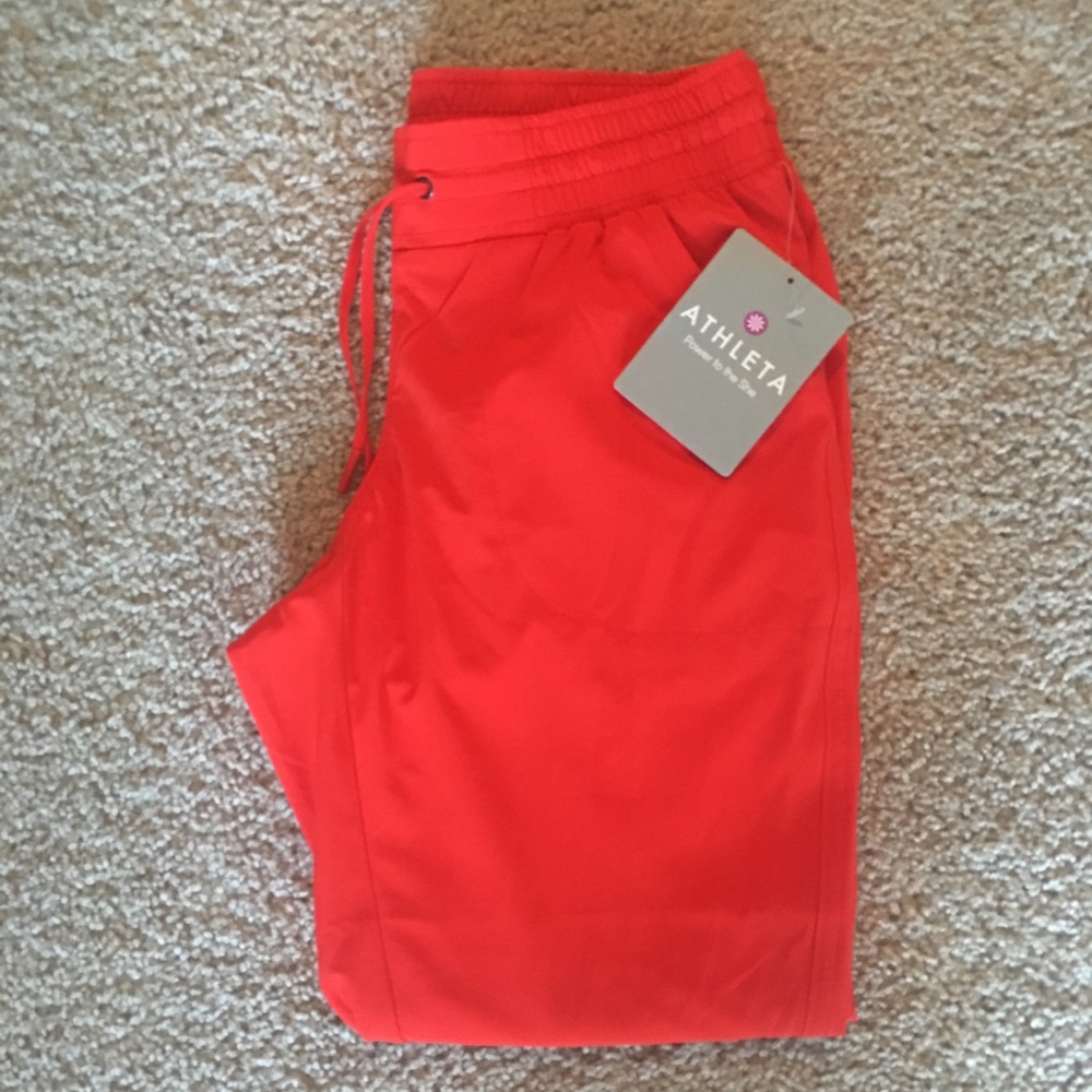 Athleta prima Capri size 0 with Tag. Never worn