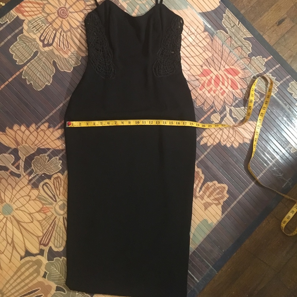 Vintage Hepburn Dress with an Edge... 8