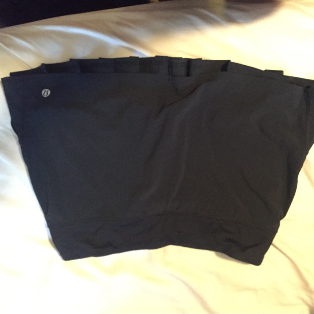 Lulu lemon tennis skirt size 4