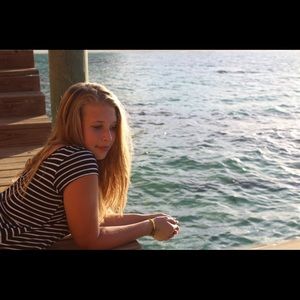 Meet your Posher, Ema