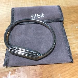 Fitbit flex 2 bangle in Silver stainless steel