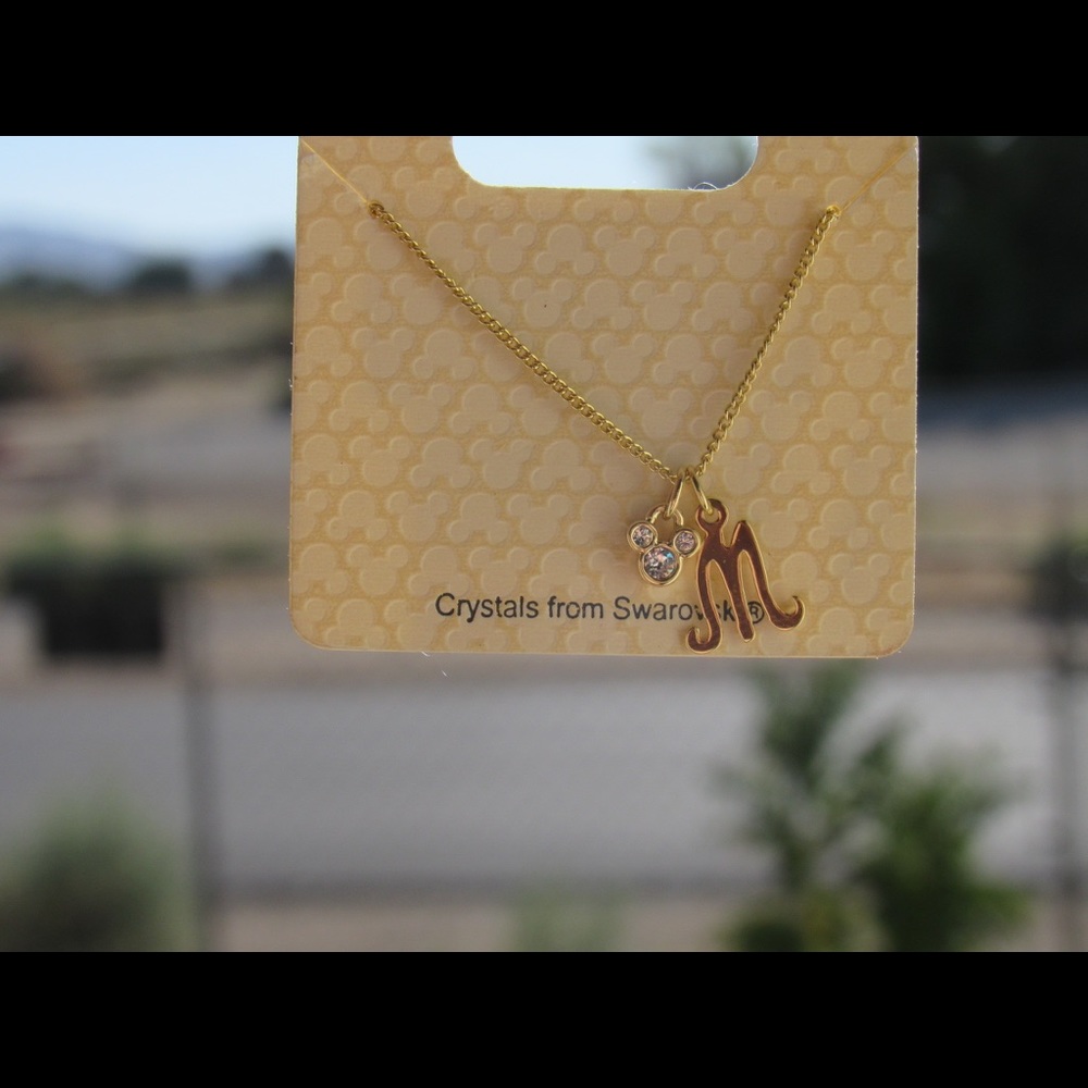 NWT Disneyland Necklace "M" (OFFER!)