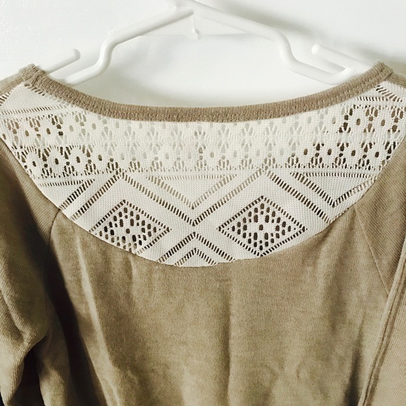 Top - Picture 3 of 3