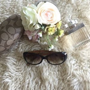 Coach Sunglasses w/ Case Kendall Tortoise s438