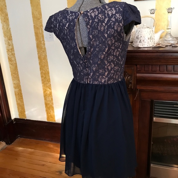 Emerald Sundae junior dress in size 9 from Macy's - Picture 5 of 7