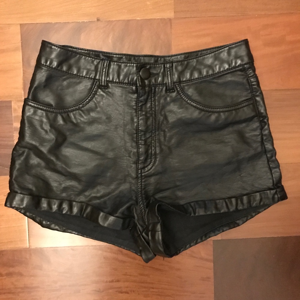 Size 0 Black leather shorts - never worn!