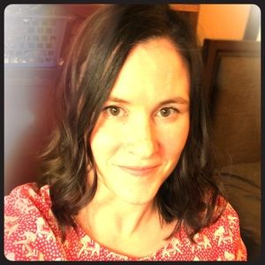 Meet your Posher, Sarah.