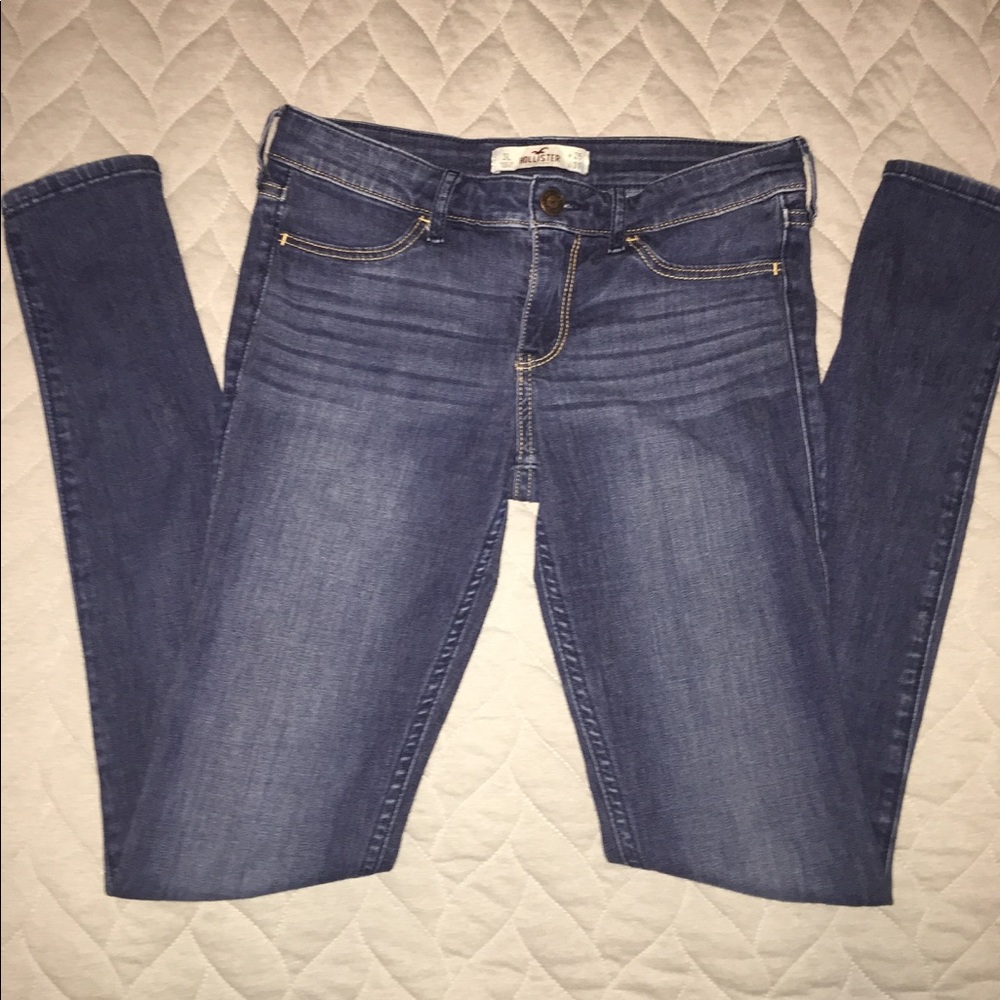 Hollister skinny jeans