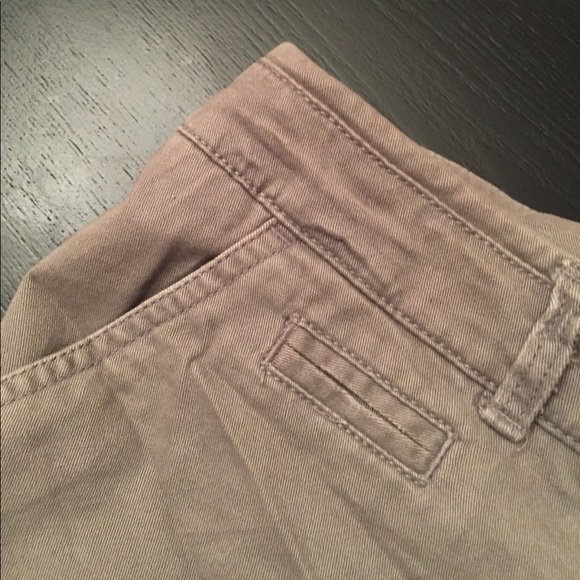 American Eagle Shorts - Size 6 - Picture 5 of 6