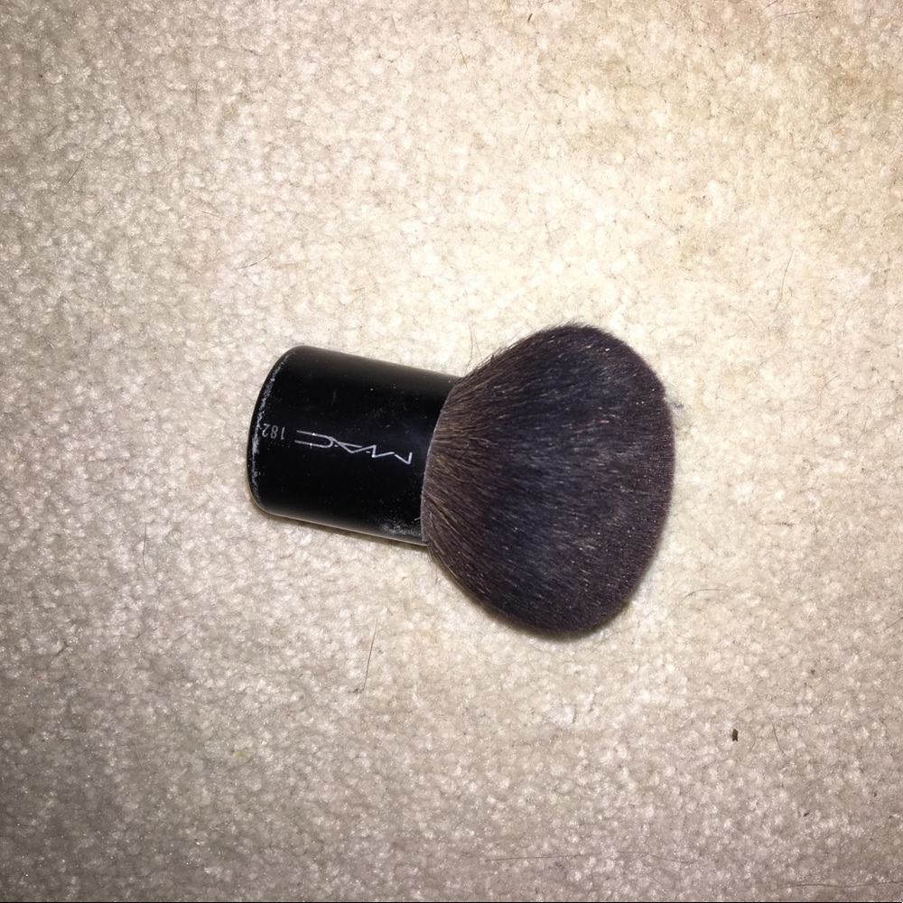 Mac brush