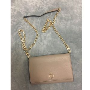 Tory Burch wallet on chain