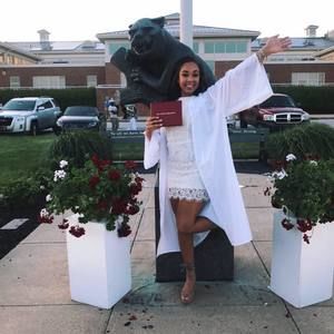 Meet your Posher, Mackenzy