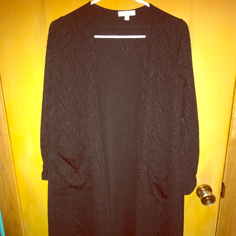 Small Black Lularoe Sarah