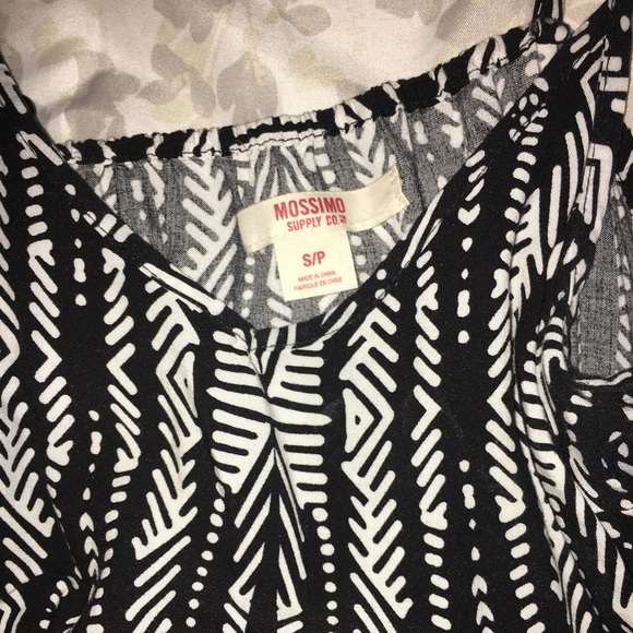 Mossimo Black and White Romper - Picture 4 of 4