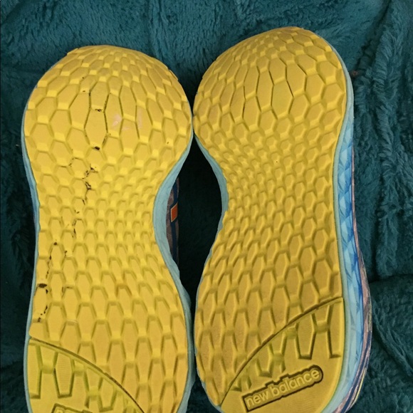 👟Women's New Balance Sold Out Fresh Foam Sz 9.5 - Picture 8 of 8