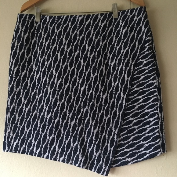 Ann Taylor Loft Petite Skirt - Picture 1 of 2