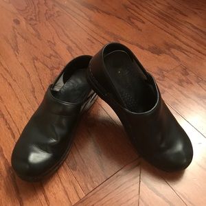 Black Dansko clogs