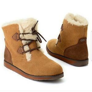 !BRANDNEW EMU "Featherwood Mini" boot