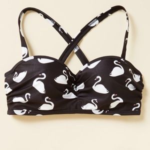 Modcloth Waterfront Flaunt Swimsuit Top Swans in L
