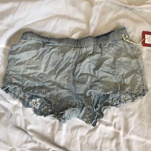 Mossimo flowy jean like shorts