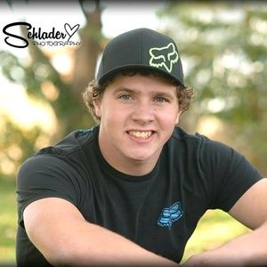 Meet your Posher, Terran