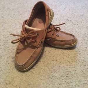Tan Sperry's